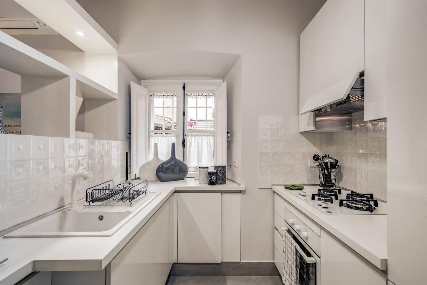 Flat With Terrace By Vatican Apartment Rom
